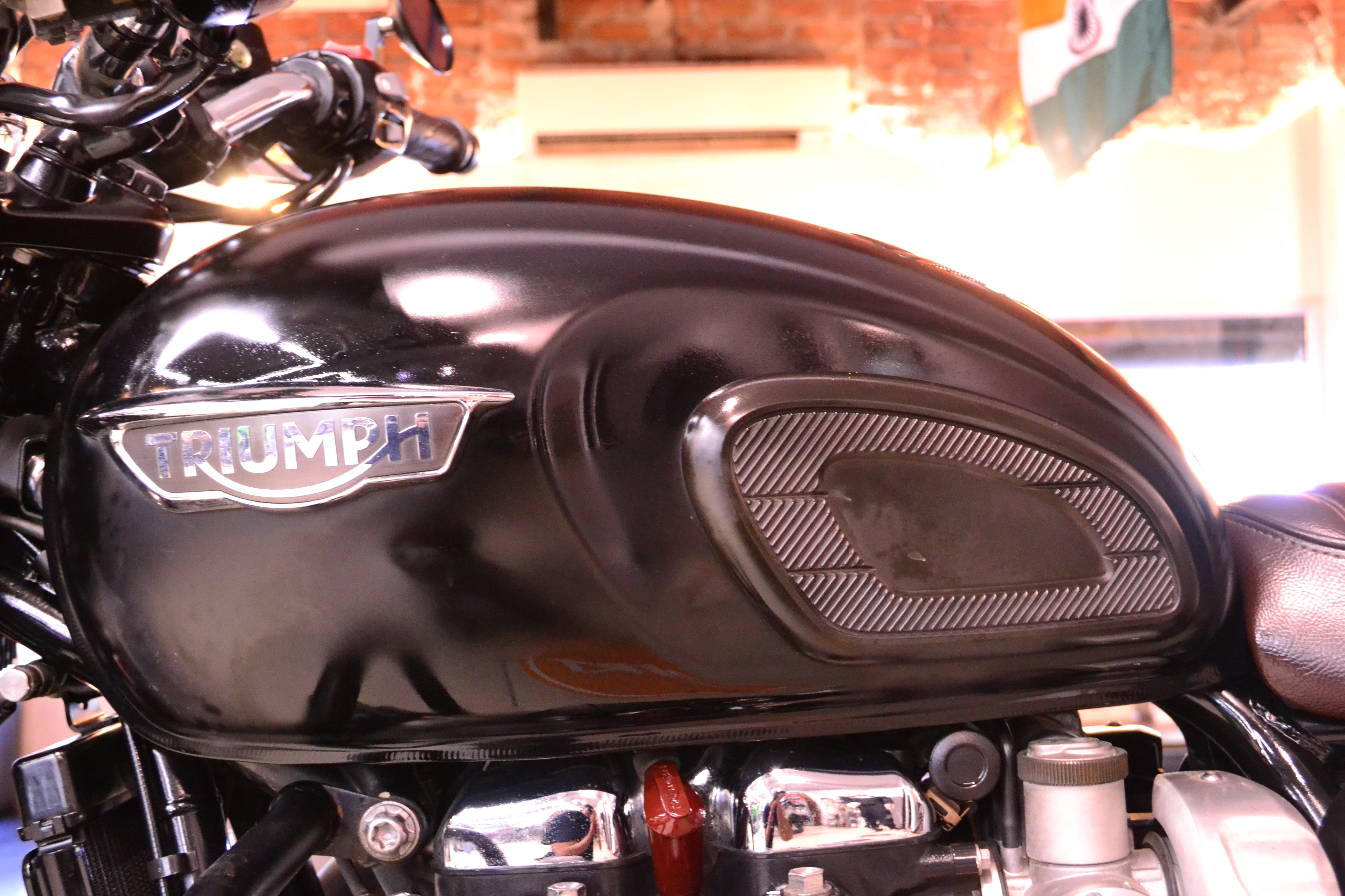 Triumph deals t120 tank